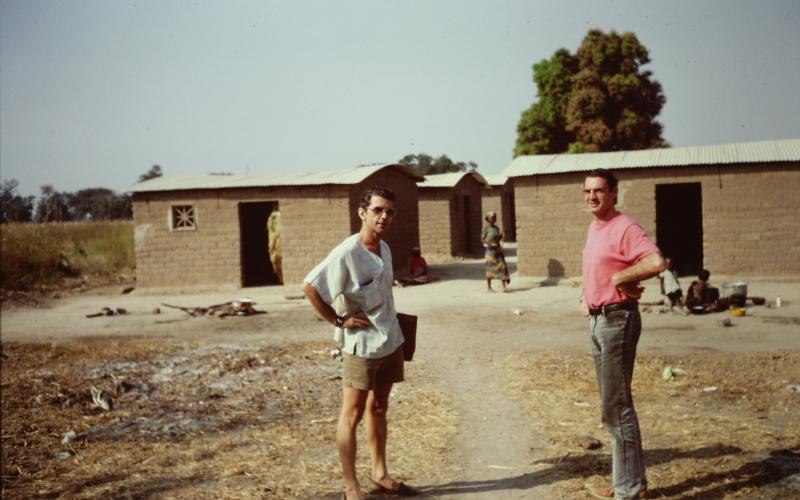 1986 Goundi Casas de acogida de familiares del hospital