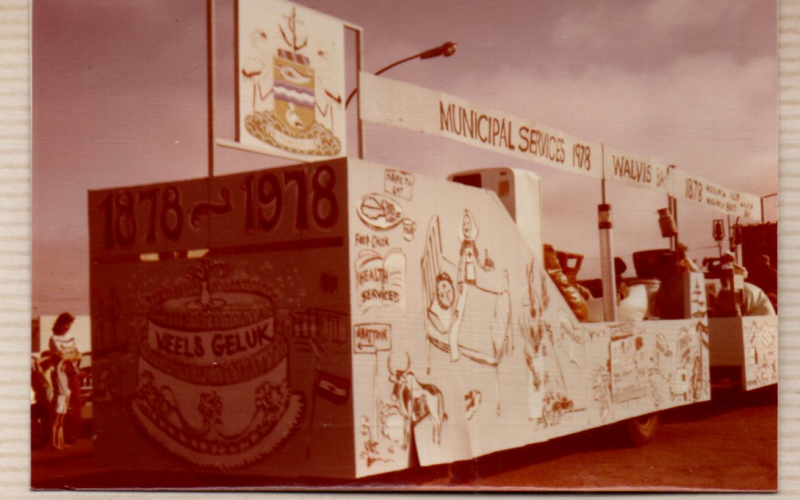 Centenario de Walvis Bay, 1978. Las diferentes comunidades lo celebran con carrozas.